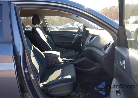 2017 Hyundai Tucson Se z USA, uszkodzony, nr VIN KM8J3CA47HU403181